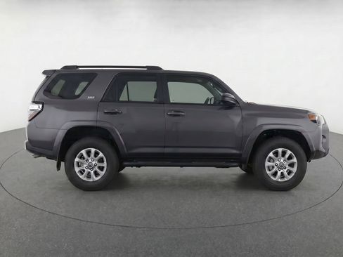 Used 2021 Toyota 4Runner SR5 Premium w/ Moonroof Package AWD/4WD image 11