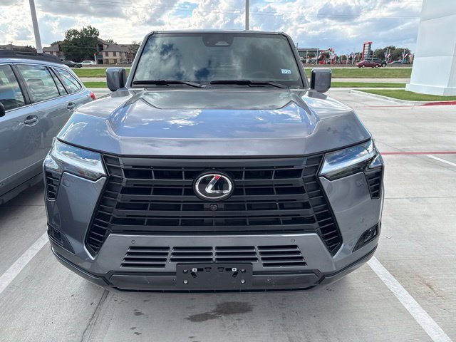 Used 2025 Lexus GX 550 w/ Cold Area Package AWD/4WD image 3
