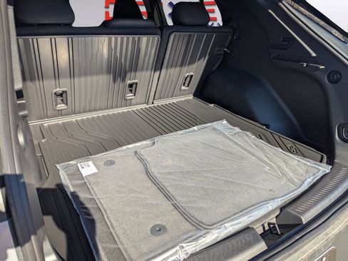 New 2026 Chevrolet Equinox EV LT w/ LPO, All-Weather Mat Package image 10