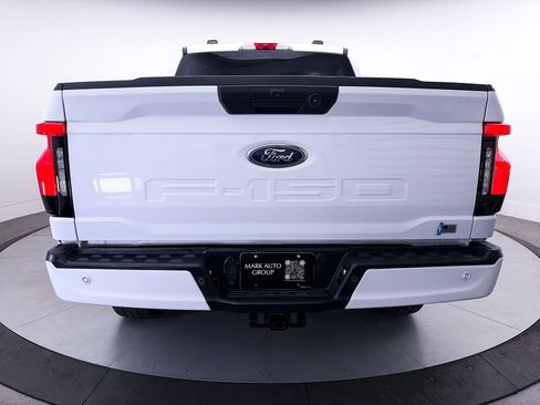 Used 2022 Ford F150 Lightning XLT AWD/4WD image 14