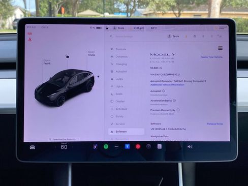 Used 2021 Tesla Model Y Long Range image 13