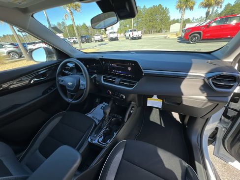Used 2024 Chevrolet TrailBlazer LS w/ LS Convenience Package image 26