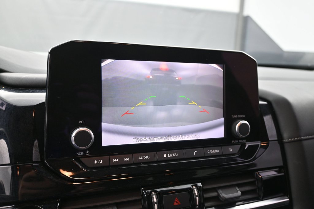 Used 2024 Nissan Pathfinder SV FWD image 36