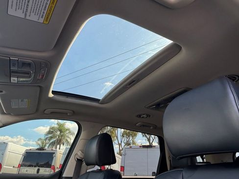 Used 2025 Kia Telluride S image 20