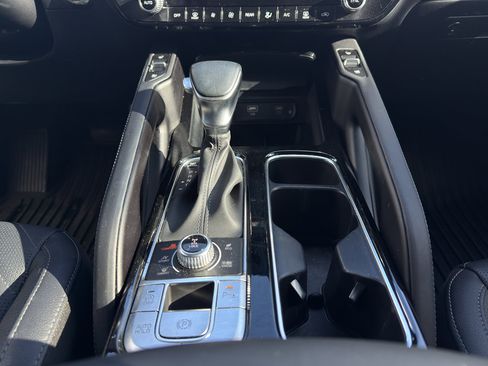 Used 2025 Kia Telluride EX X-Pro image 47