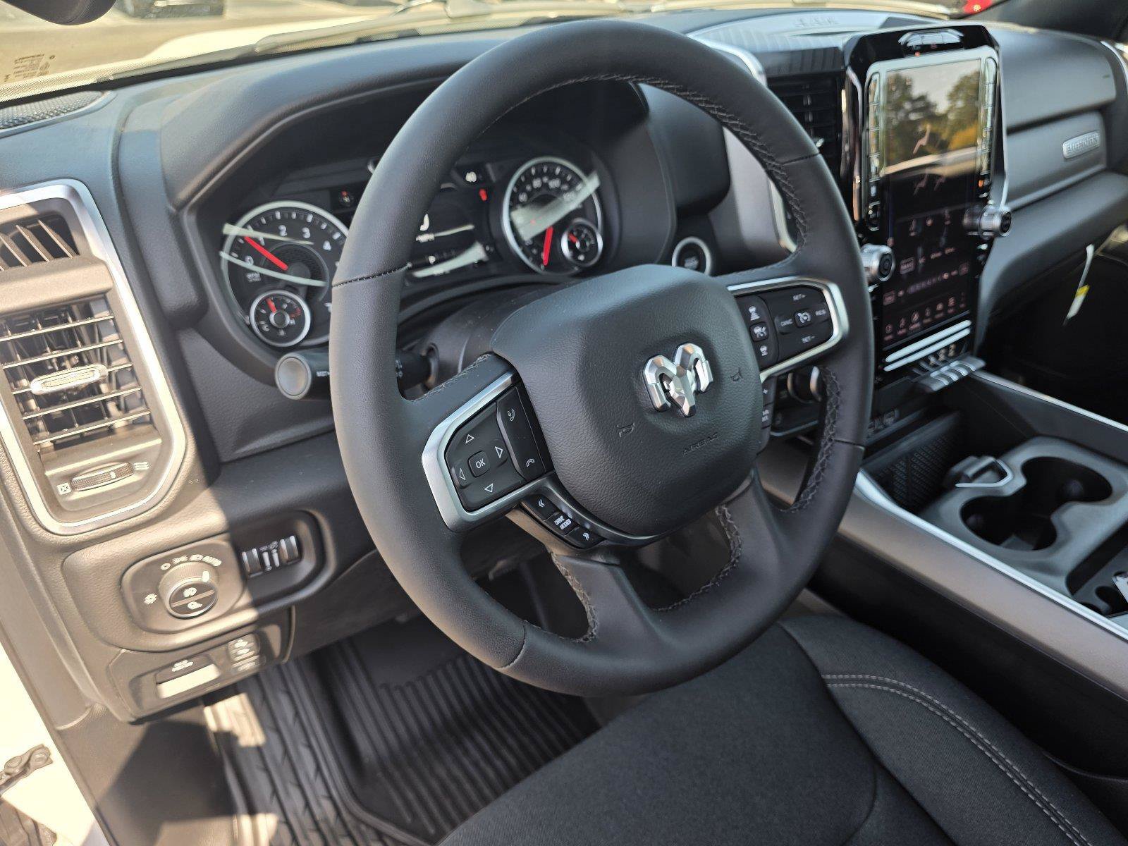 New 2027 RAM 3500 Big Horn AWD/4WD image 11