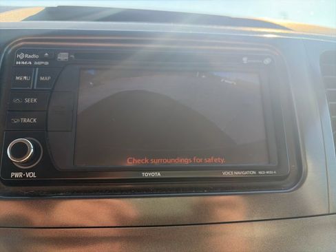 Used 2014 Toyota Sienna XLE AWD/4WD image 27