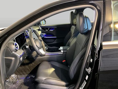 Used 2026 Mercedes-Benz C 300 4MATIC Sedan image 9