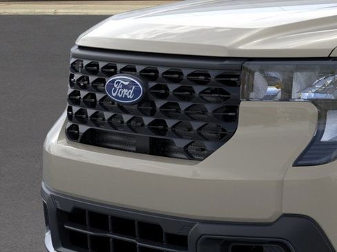 New 2025 Ford Maverick XLT w/ XLT Luxury Package image 18