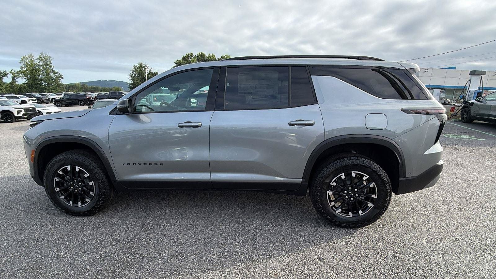 New 2026 Chevrolet Traverse Z71 w/ Enhanced Driving Package AWD/4WD image 11