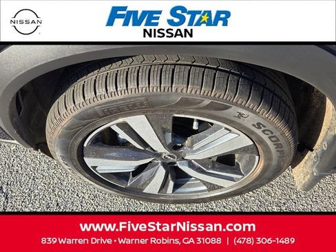 Used 2024 Nissan Rogue SL w/ SL Premium Package AWD/4WD image 18