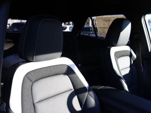 New 2024 Chevrolet Blazer EV LT AWD/4WD image 28