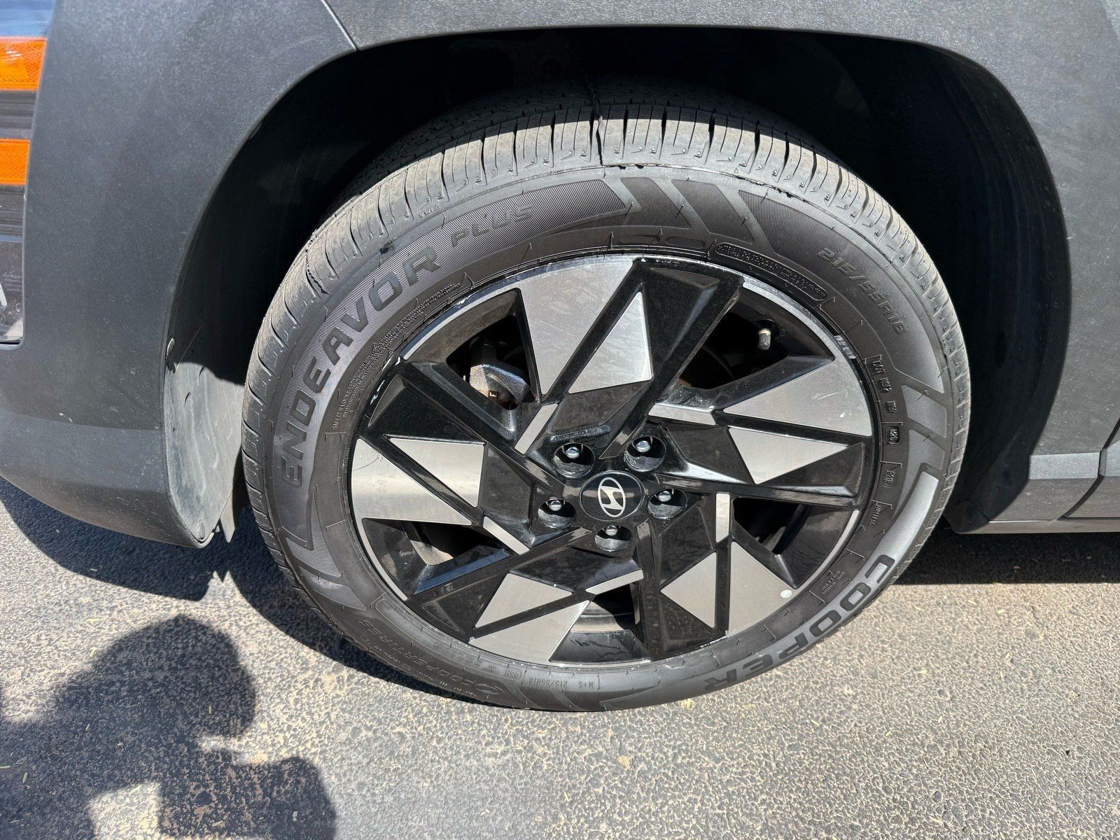 Used 2025 Hyundai Kona SEL FWD image 7