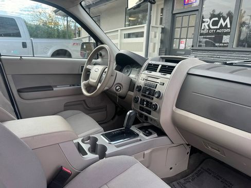 Used 2011 Ford Escape 2WD Hybrid image 21