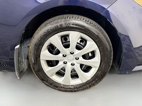 Used 2026 Toyota Corolla LE FWD image 31