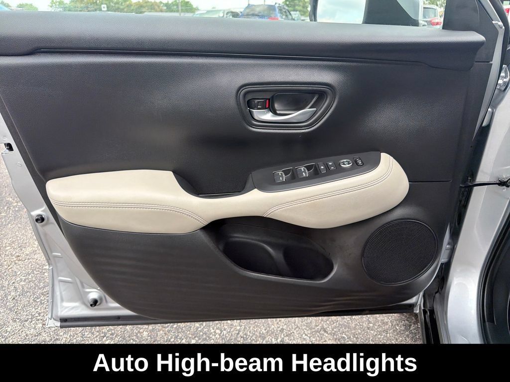 Used 2026 Honda HR-V EX-L image 11