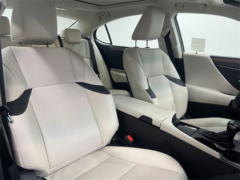 Certified 2023 Lexus ES 350 w/ Premium Package image 12