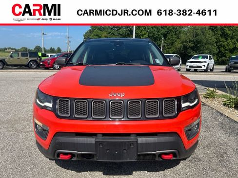 Used 2018 Jeep Compass Trailhawk w/ Leather Interior Group AWD/4WD image 2