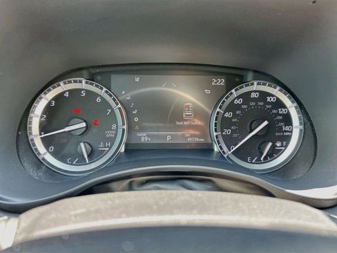 Used 2022 Toyota Highlander XLE FWD image 41
