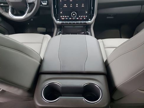 New 2026 GMC Yukon Elevation w/ Elevation Premium Package image 23