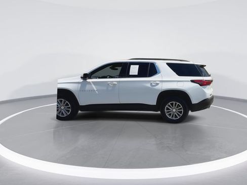 Used 2022 Chevrolet Traverse LT FWD image 7