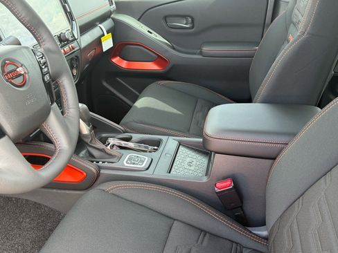 New 2026 Nissan Frontier PRO-4X w/ Pro-4x Convenience Package image 19