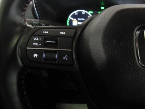 Certified 2025 Honda CR-V Sport-L image 3