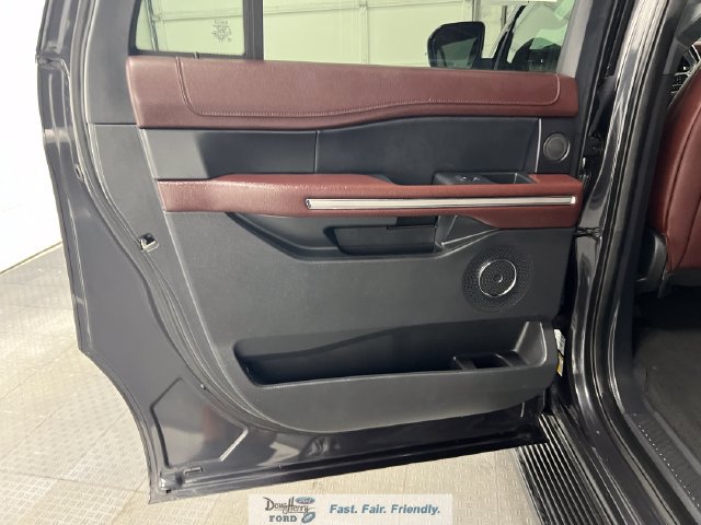 Used 2024 Ford Expedition Max Limited RWD image 30