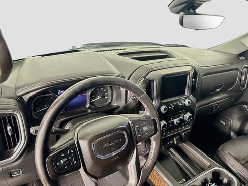 Used 2019 GMC Sierra 1500 Denali w/ Denali Ultimate Package AWD/4WD image 11