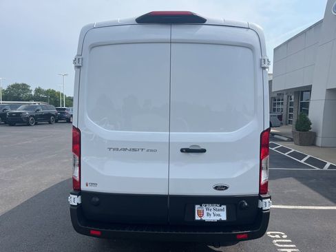 New 2025 Ford Transit 250 148 Medium Roof w/ Load Area Protection Package image 4