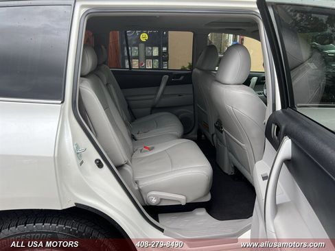Used 2012 Toyota Highlander SE w/ Tow Pkg AWD/4WD image 31