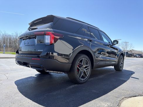 New 2026 Ford Explorer ST-Line AWD/4WD image 9
