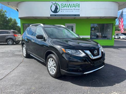 Used 2018 Nissan Rogue SV AWD/4WD image 1