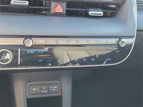 New 2026 Hyundai Ioniq 5 SE image 12