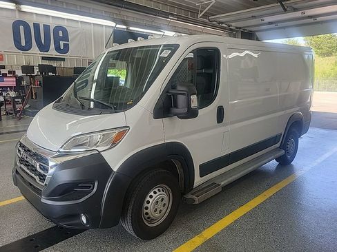 Used 2025 RAM ProMaster 2500 w/ U-Haul Equipment Group FWD image 5