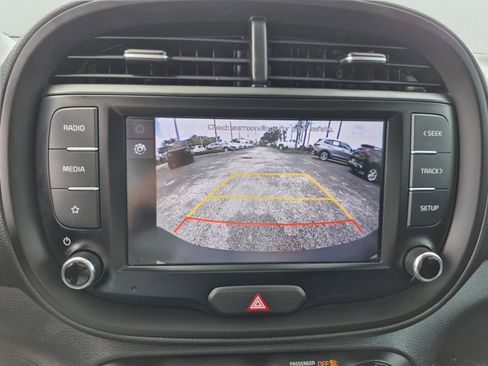 Used 2022 Kia Soul LX w/ Technology Package FWD image 23