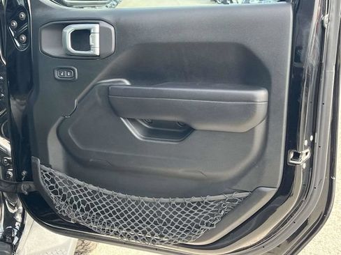 Used 2021 Jeep Wrangler Unlimited Sport AWD/4WD image 25