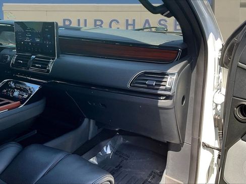 Used 2024 Lincoln Navigator L Reserve AWD/4WD image 29