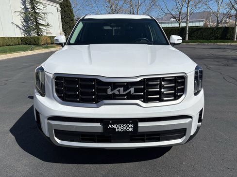 Used 2025 Kia Telluride S image 4