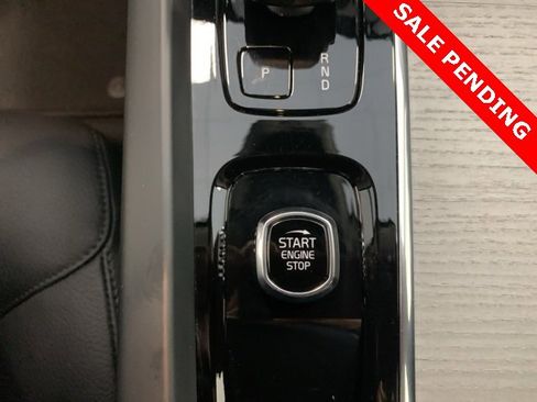 Certified 2025 Volvo XC60 B5 Plus image 14