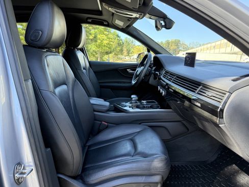 Used 2018 Audi Q7 3.0T Premium image 34