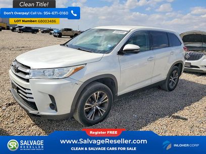 Used 2019 Toyota Highlander LE