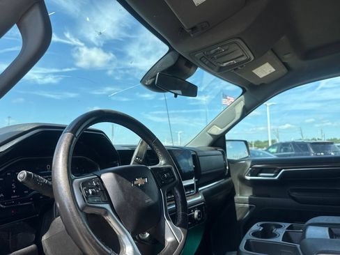 Used 2023 Chevrolet Silverado 1500 LT AWD/4WD image 34