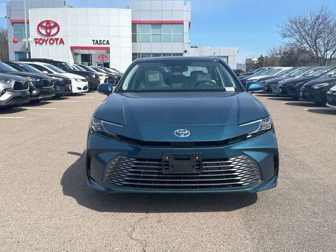 New 2026 Toyota Camry XLE AWD/4WD image 2