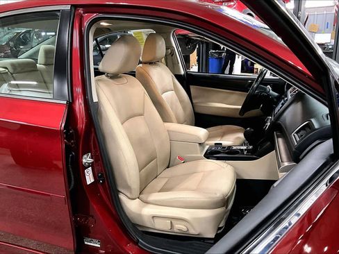 Used 2017 Subaru Legacy 2.5i Limited image 8