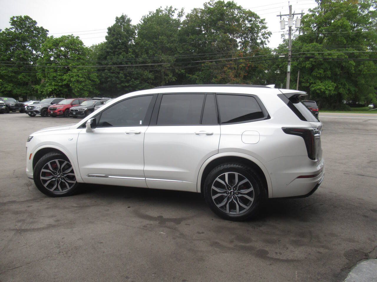 Used 2022 Cadillac XT6 Sport w/ Technology Package AWD/4WD image 6