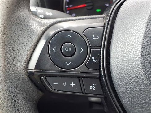 Used 2019 Toyota RAV4 LE image 22