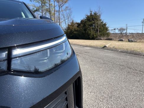 New 2026 Volkswagen Tiguan SE image 8