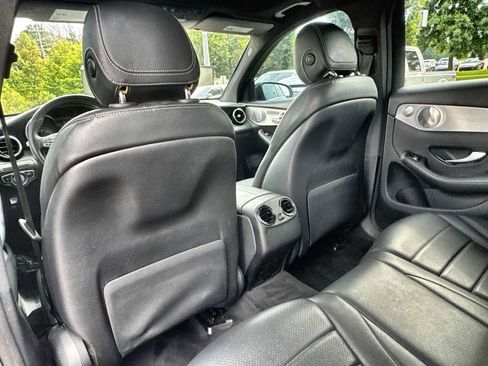 Used 2019 Mercedes-Benz GLC 350e 4MATIC image 18