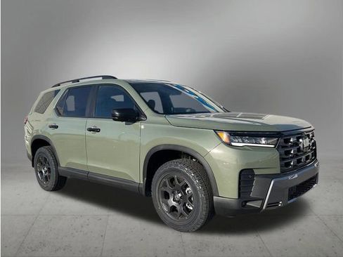 New 2026 Honda Pilot TrailSport image 7